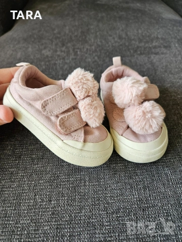 Комплект Детски Обувки HM 10€ 20/21номер Използвани, снимка 4 - Детски маратонки - 54044371