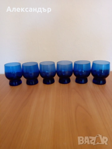 Чаши кобалтово стъкло, снимка 4 - Чаши - 53965571
