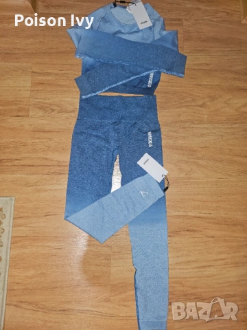 Gymshark adapt ombre set XS, снимка 6 - Спортни екипи - 53875428