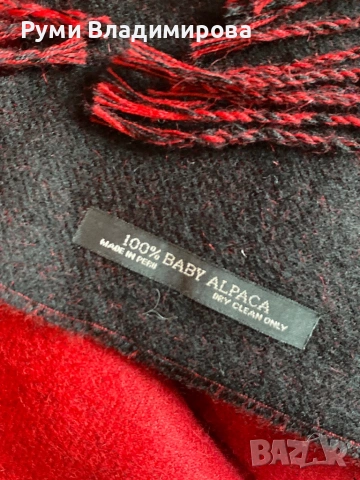 Червен/ черен шал, от 100 % baby alpaca/ мъжки шал, снимка 6 - Шалове - 48605873