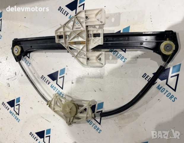 8V4839462 заден десен стъклоповдигач 5Q0959801B моторче за предна дясна врата от Audi A3 1.0 TFSI