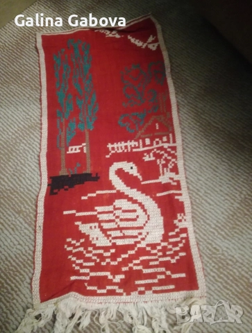 Красиви ръчни бродерии, снимка 1 - Декорация за дома - 27254609