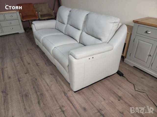 Италиански сив диван тройка Avola с електрически релакс механизъм, снимка 9 - Дивани и мека мебел - 53716857