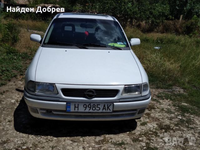 Продавам Opel Astra 1.6 1996г. , снимка 1 - Автомобили и джипове - 46227286
