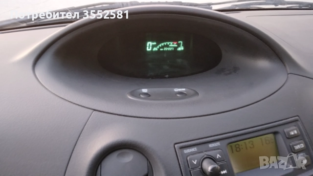 Toyota Yaris , снимка 13 - Автомобили и джипове - 52171832