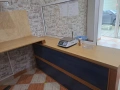 Продавам щанд с готварски дървен плот и витрина, снимка 3