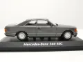 Mercedes-Benz 560 SEC W126 1986 - мащаб 1:43 на Maxichamps моделът е нов в PVC дисплей-кейс, снимка 4