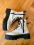 Продавам кожени дамски кубинки Dr. Martens, снимка 2