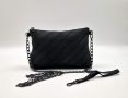 Модерна дамска чанта от ест. к. в елегантен дизайн с метлна дръжка за рамо тип синдцир 32/20см, снимка 2