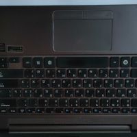 лаптоп Samsung series 5 np530u4c забележки по корпуса, снимка 8 - Лаптопи за дома - 45224954
