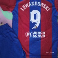 Lewandowski 9 FCB ново детско комплектче, снимка 7 - Други - 44967845