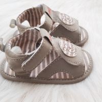 Бебешки буйки Мечо Пух 3-6 месеца, снимка 9 - Бебешки обувки - 45421500
