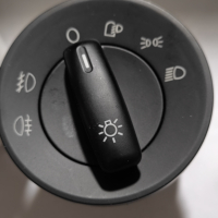 Превключвател за управление на светлината, бутон за фарове с функция AUTO, снимка 1 - Части - 45043487