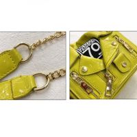 Лачена чантичка Yellow Jacket, снимка 11 - Чанти - 45350264