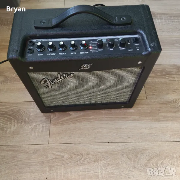 Fender Mustang I v2 моделинг усилвател за китара, снимка 1