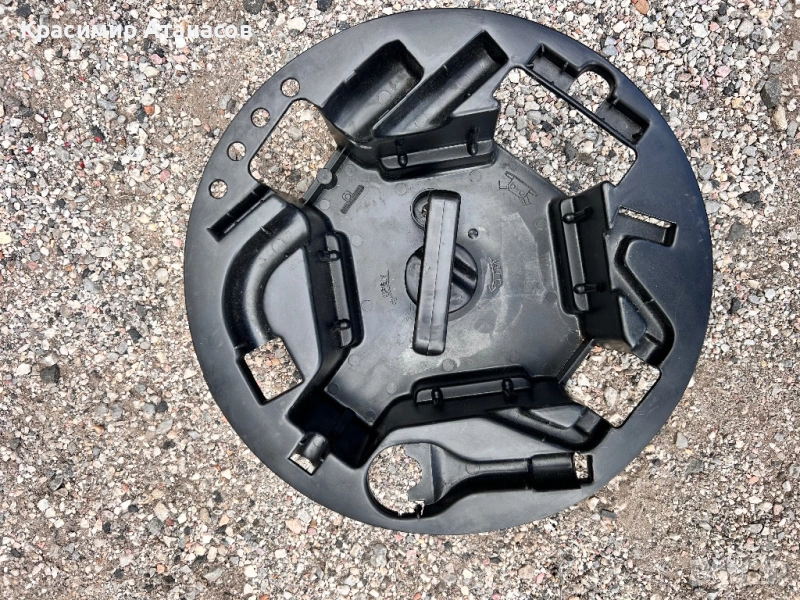 LS240402. Вложка за резервна джанта за Фиат гранде пунто 2008г, снимка 1