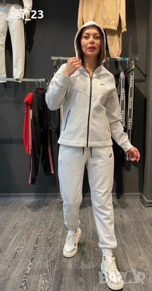 Нови дамски екипи nike tech fleece , снимка 1