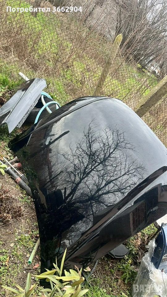 Преден капак и калник  ляв  за Audi A4 Avant черни отлични 75 евро капака и 40 евро калник , снимка 1