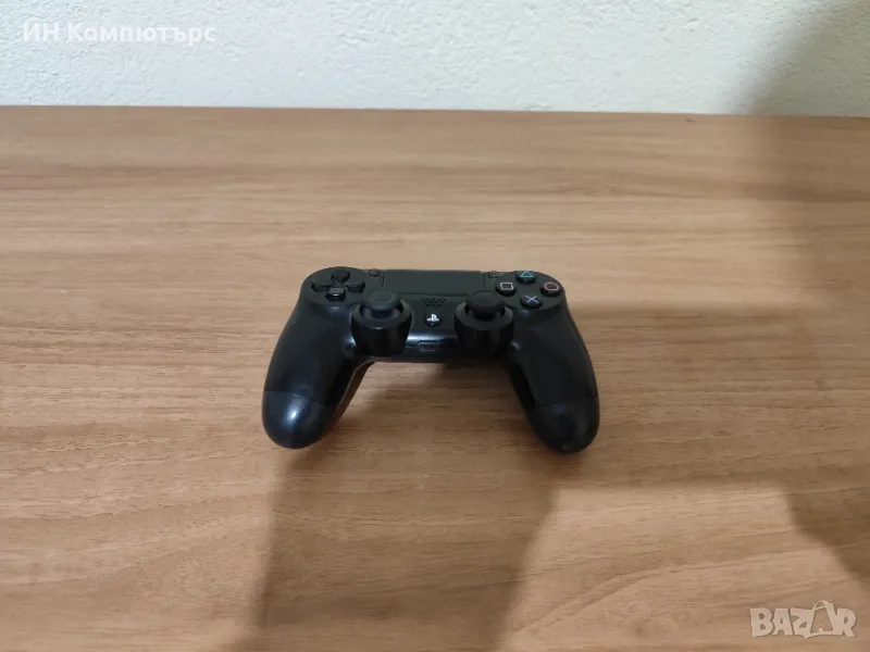 Продавам джойстик за PS4, снимка 1