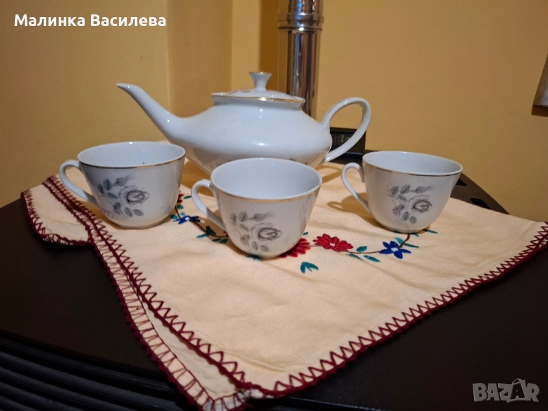 Чайник с три чаши , снимка 1