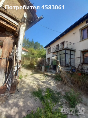 Две къщи в един парцел, снимка 2 - Къщи - 52297121