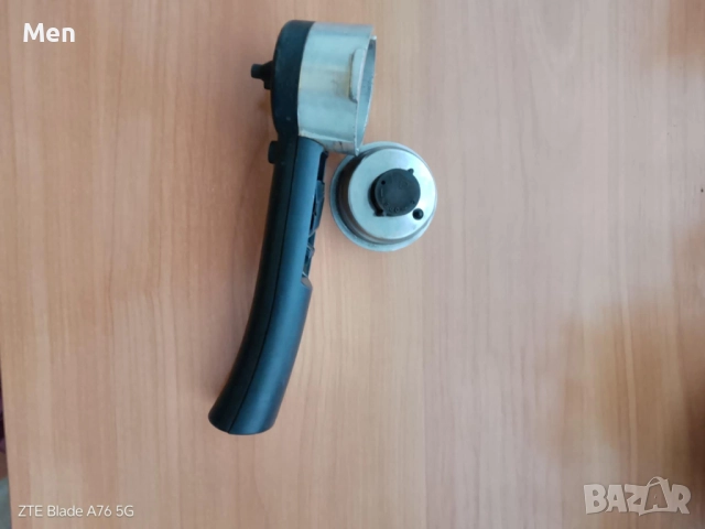 ръкохватка Delonghi с цедка, снимка 2 - Кафемашини - 52088681