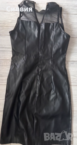 Нова дълга лъскава кожена рокля с мрежа (меш), номер 36, размер S, снимка 3 - Рокли - 52670390