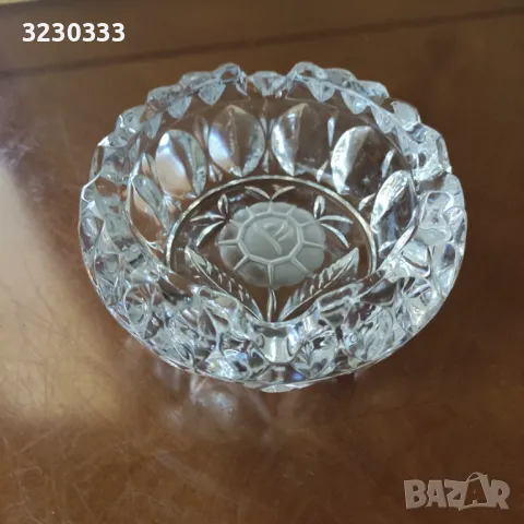 Кристален пепелник