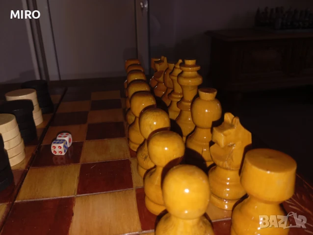 Голям Дървен шах 44 х 44 см. и табла, снимка 4 - Други спортове - 50580622