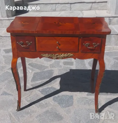 Френска Тоалетка, снимка 2 - Тоалетки - 47600843