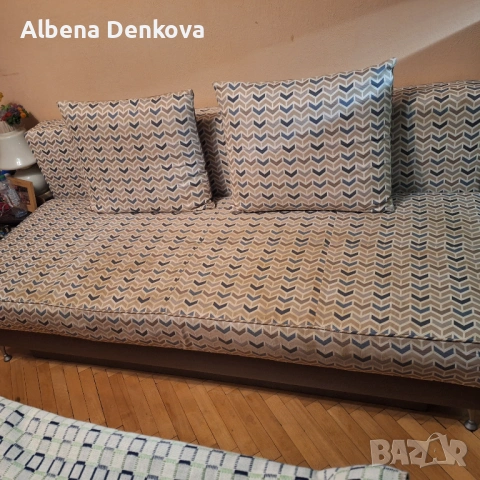 Ползвано разтегателно канапе с ракла