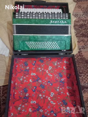 Акордеон руски Берьозка ретро , снимка 2 - Акордеони - 49966641