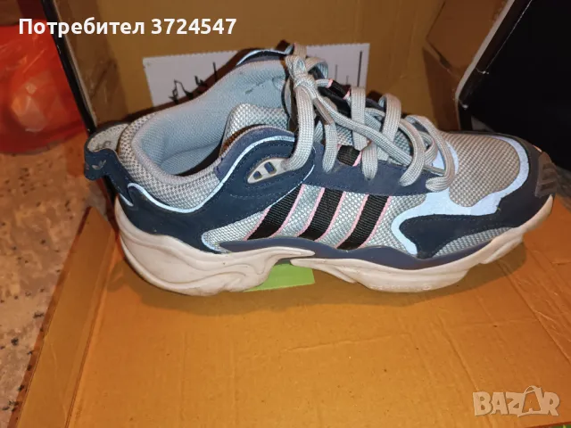 Маратонки Adidas , снимка 2 - Маратонки - 50415268
