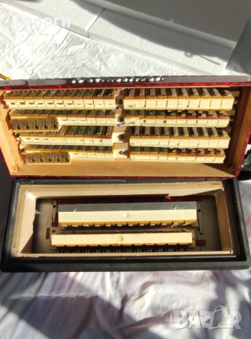 Продавам акордеон Велтмайстер Каприче 120 баса, снимка 17 - Акордеони - 54119383