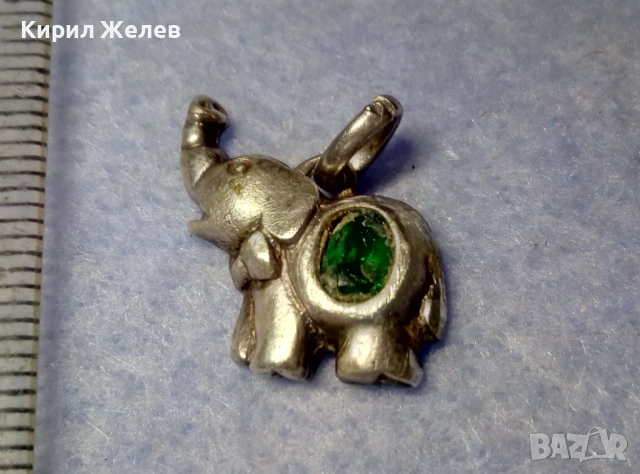 СТАР СКЪПОЦЕНЕН ФИГУРАЛЕН СРЕБЪРЕН ПЕНДАНТ СЛОНЧЕ СРЕБРО ВИСОКА ПРОБА с НАТУРАЛЕН ХРИЗОЛИТ 37437