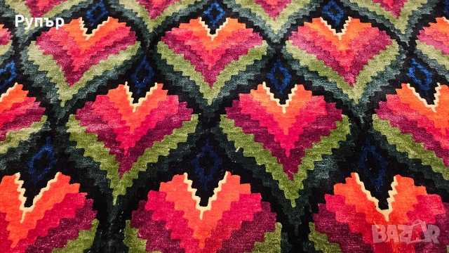 Неизползван ковьор на 50години, снимка 2 - Декорация за дома - 53089003