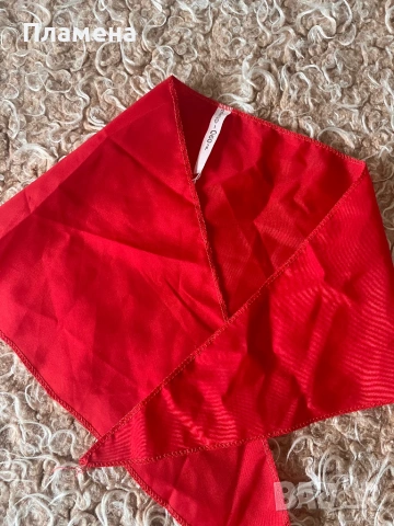 Червена отлична пионерка вратовръзка от соца 