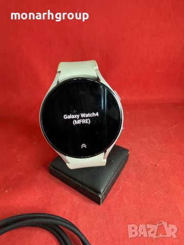 Часовник Samsung Galaxy Watch4 44mm (SM-R870) + зарядно, снимка 2 - Samsung - 46297069