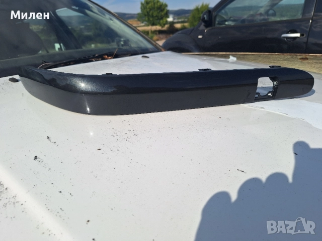 Дясна Лайсна Във Предната Броня За Mercedes W203 от 2003-2009 Година Мерцедес Ц-Класа , снимка 5 - Части - 51466146