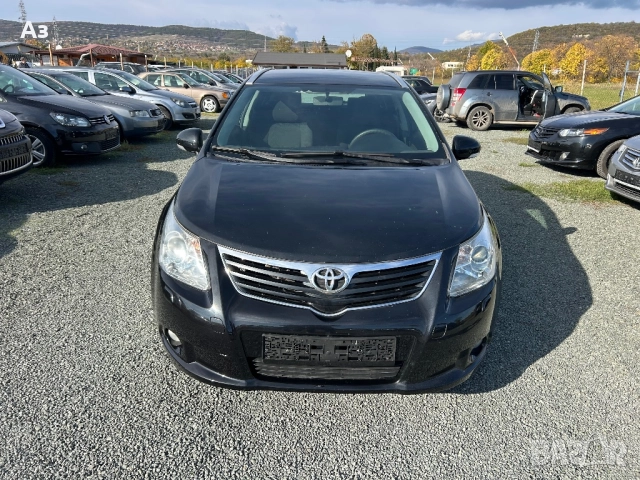 Toyota Avensis Бензин, снимка 2 - Автомобили и джипове - 52393202