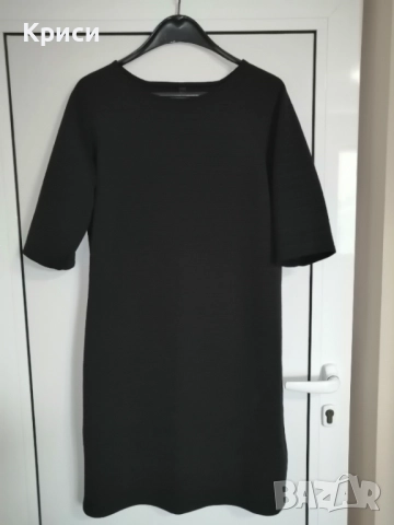 Черна плътна официална рокля 