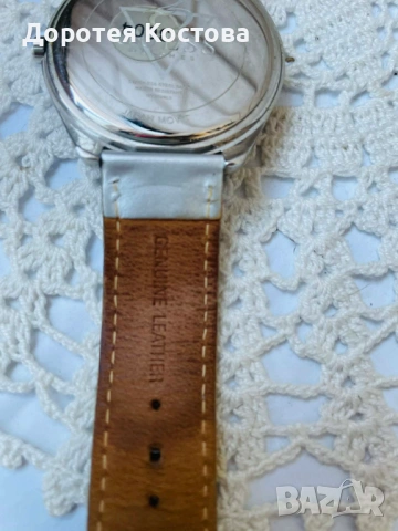 GUESS оригинален дамски часовник от Англия с японски механизъм, снимка 8 - Дамски - 53758013