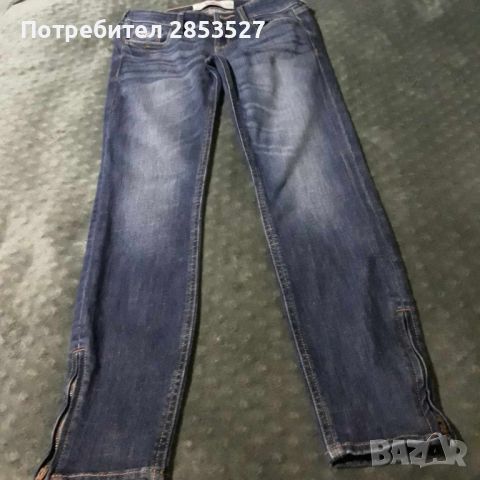 HOLLISTER Дънки, снимка 2 - Дънки - 45717397