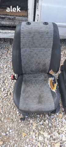 caddy/touran предни седалки комплект 100 лв , снимка 3 - Части - 46455066