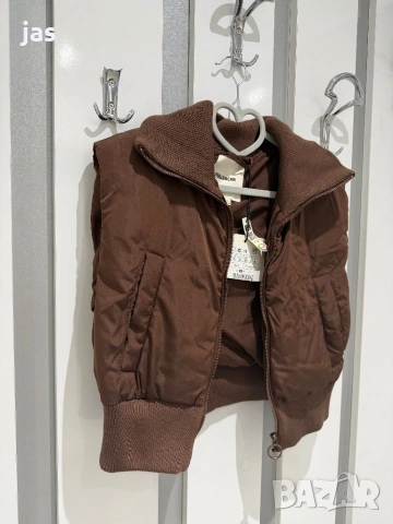 Нов елек Pull bear S, снимка 3 - Елеци - 53883067