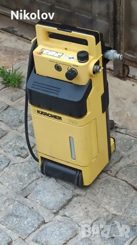 Монофазна водоструйка KARCHER 720, снимка 2 - Парочистачки и Водоструйки - 45870099