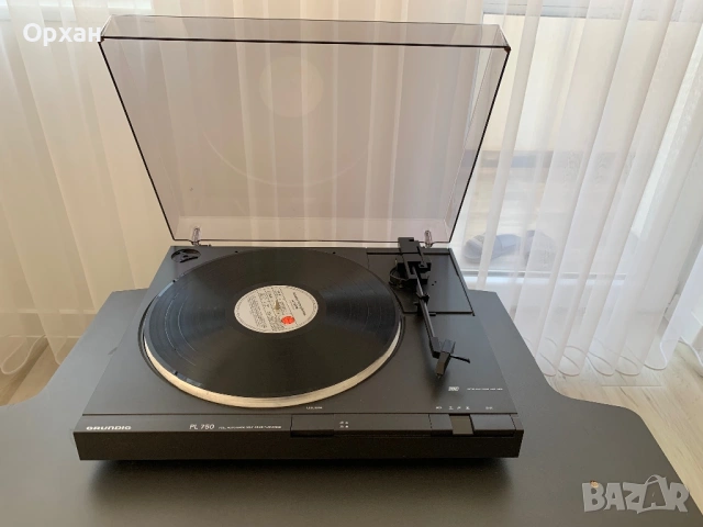 Grundig PL 750 – Напълно автоматичен грамофон в колекционерско състояние, снимка 2 - Грамофони - 54242465