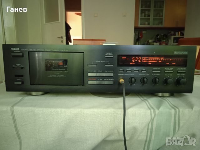 Касетен дек Yamaha KX-670, снимка 1