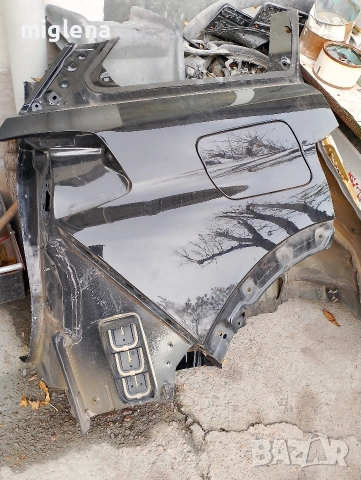 продавам заден десен калник Peugeot 5008, снимка 3 - Части - 52664468