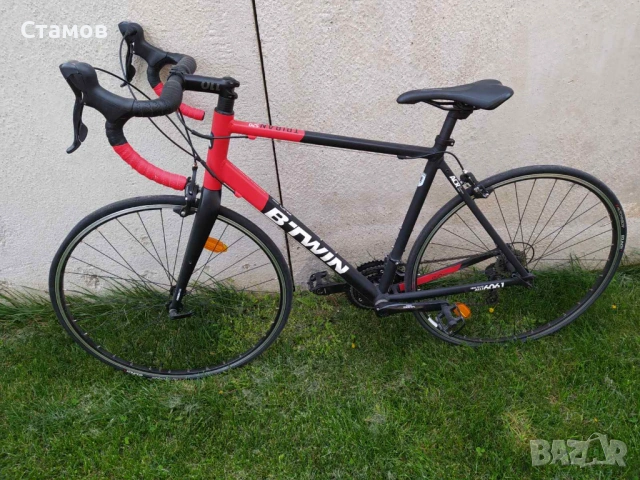 Продавам шосеен велосипед